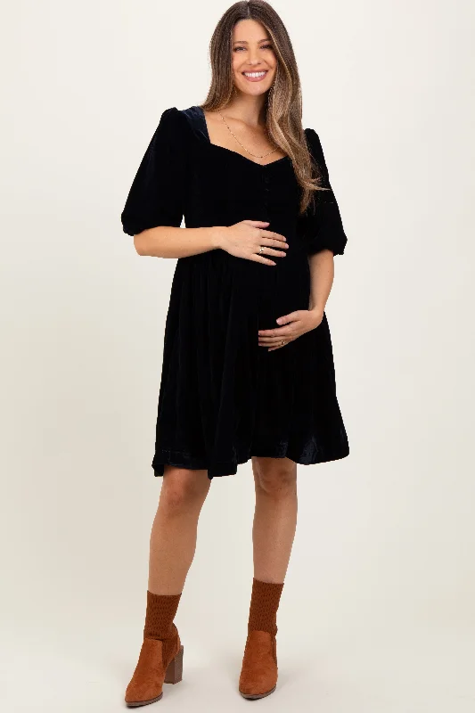 Black Velvet Sweetheart Button Accent Maternity Dress Winter unclassified dresses