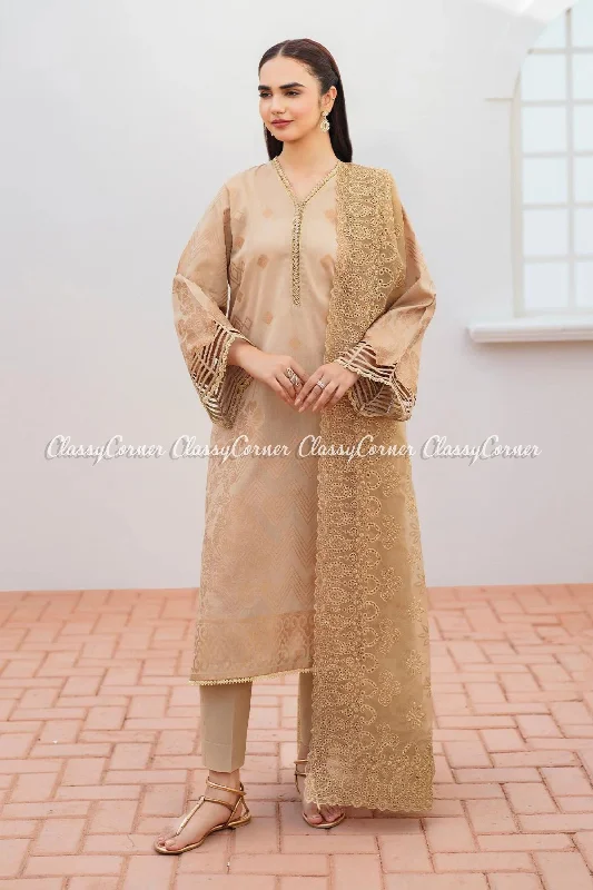 Pakistani Jacquard Lawn 3PC Suit Club unclassified dresses