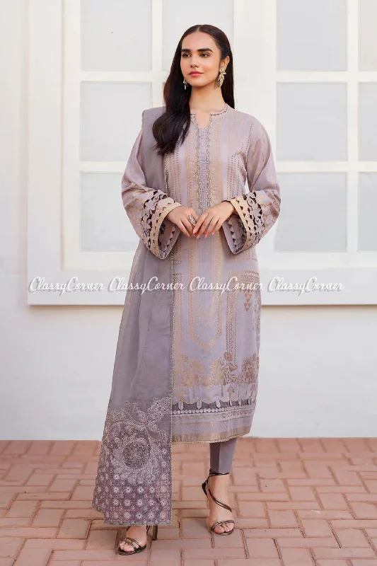 Pakistani Jacquard Lawn 3PC Suit Discounted unclassified dresses