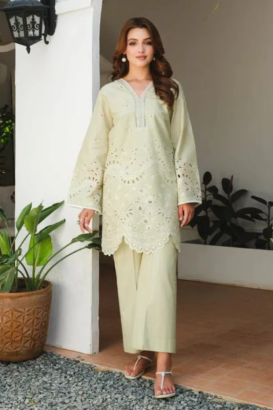 Pakistani Lawn 2PC Suit Street style unclassified dresses