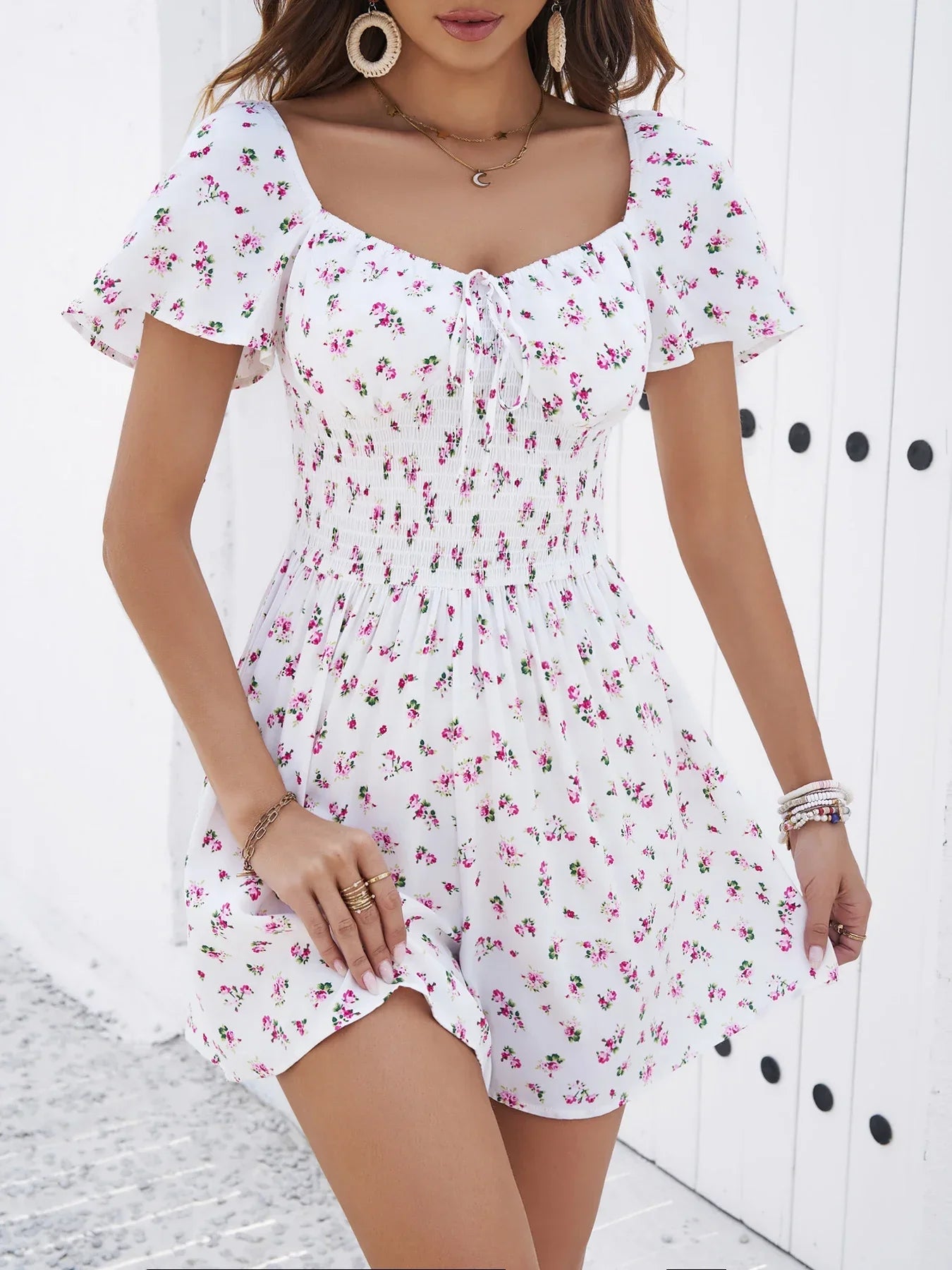 Spring/Summer New Short Fragmented Flower Night Dress French Gentle and Sweet Outdoor Beach Skirt Fitted Pleated Skirt